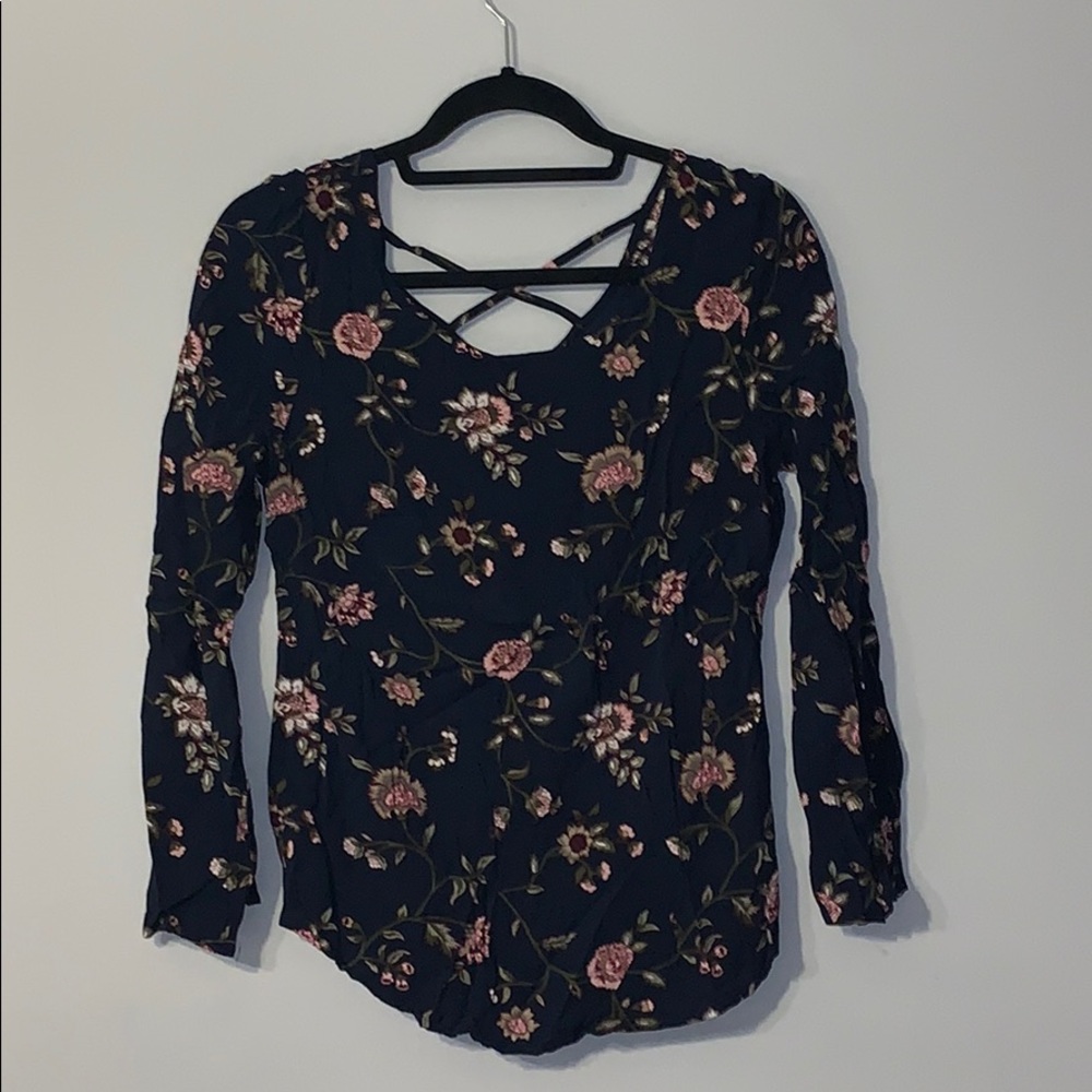 *BRAND NEW* Navy blue floral long sleeve shirt!